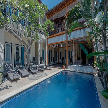 Gili White Bamboo Resort Гілі-Траванган Екстер'єр фото