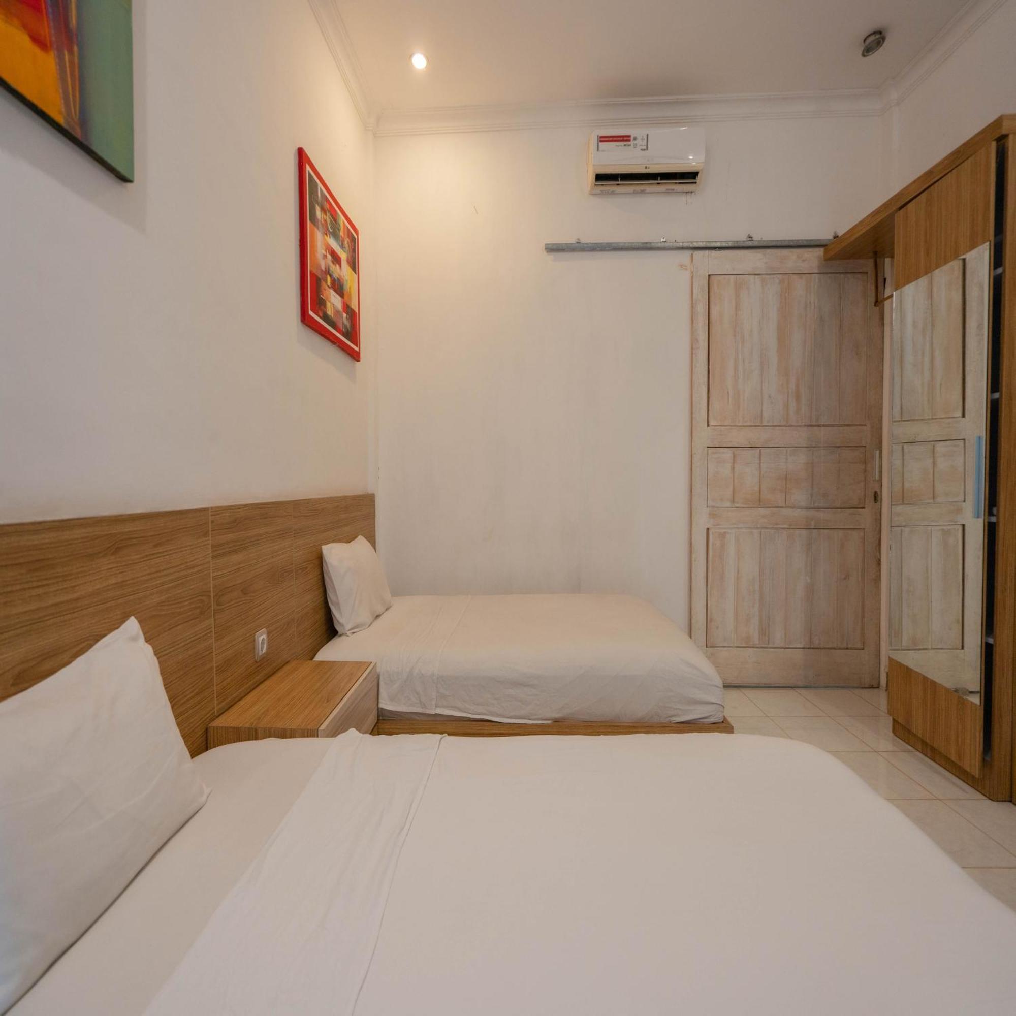 Gili White Bamboo Resort Гілі-Траванган Екстер'єр фото