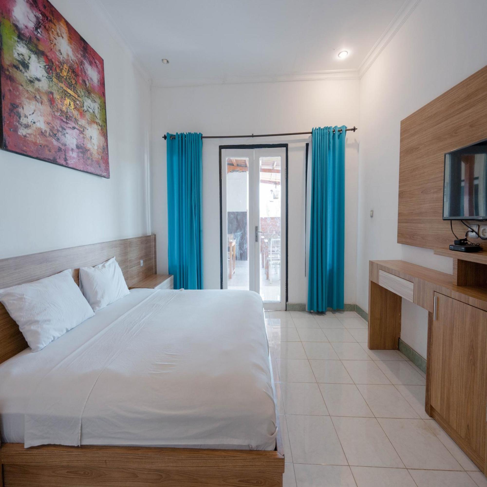 Gili White Bamboo Resort Гілі-Траванган Екстер'єр фото
